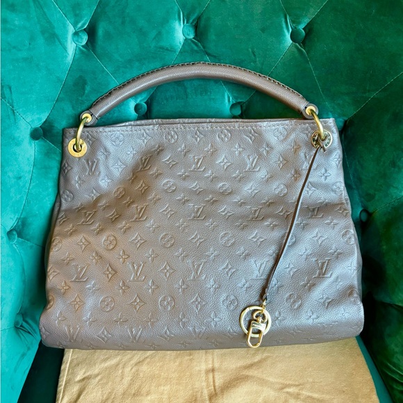 Louis Vuitton Handbags - Authentic Louis Vuitton Artsy MM Terre empreinte $3800 MSRP